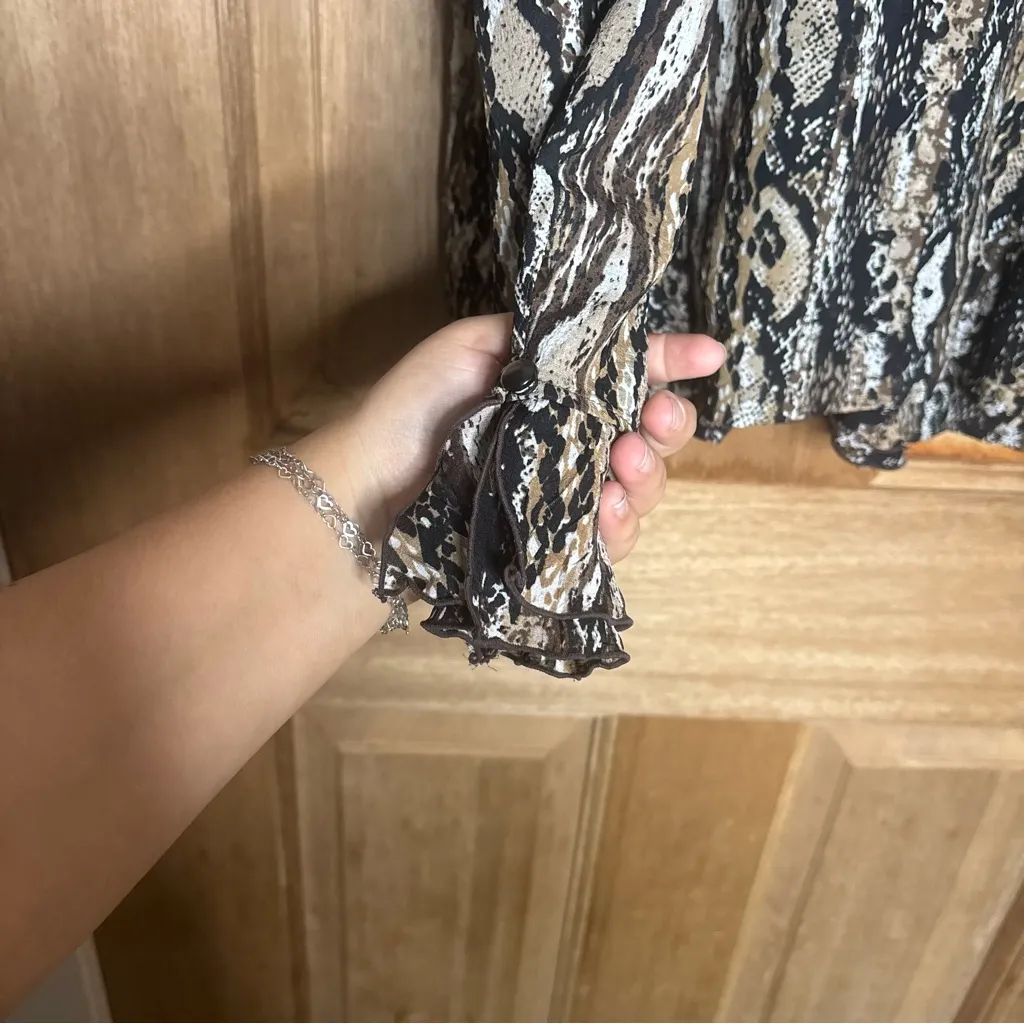 JM Collection women’s animal prints Snake Print Blouse Black, Brown size 14 - Image 4
