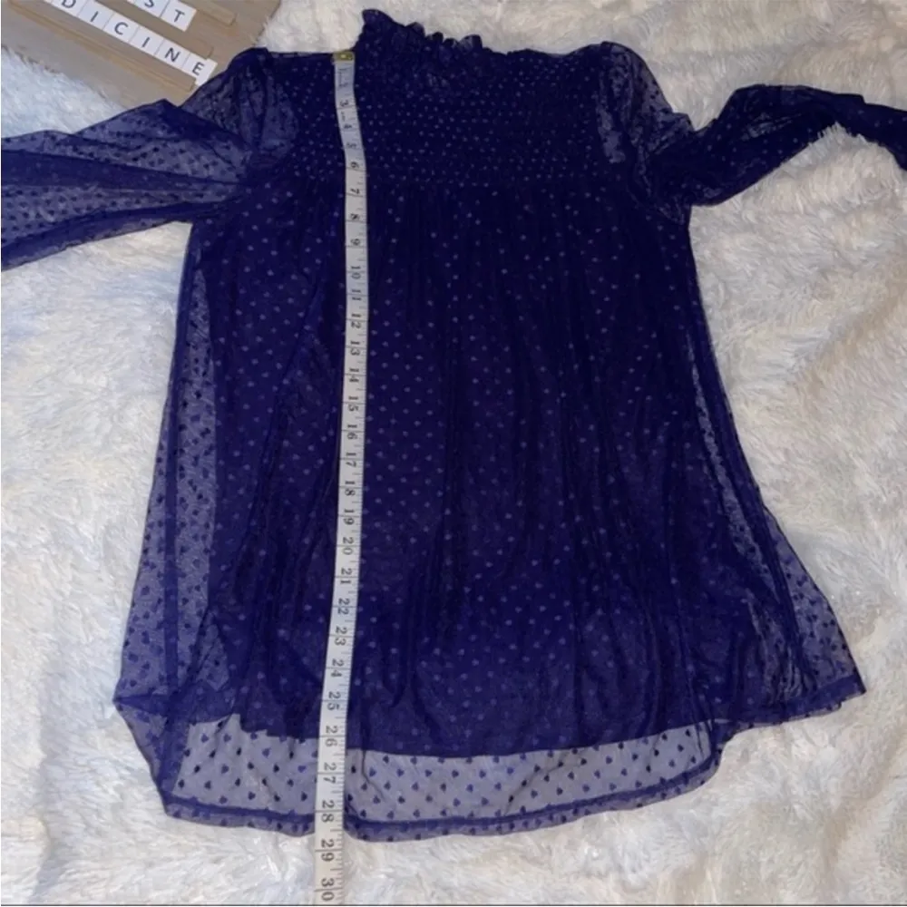 NWOT Kate & Mallory Women’s Lace Blue Blouse cuffed long sleeves Medium casual - Image 10