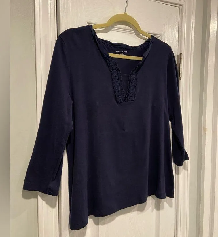 Laura Scott Size LP Navy Blue 3/4 Sleeve V Neck Top Satib Embroidered Trim - Image 3