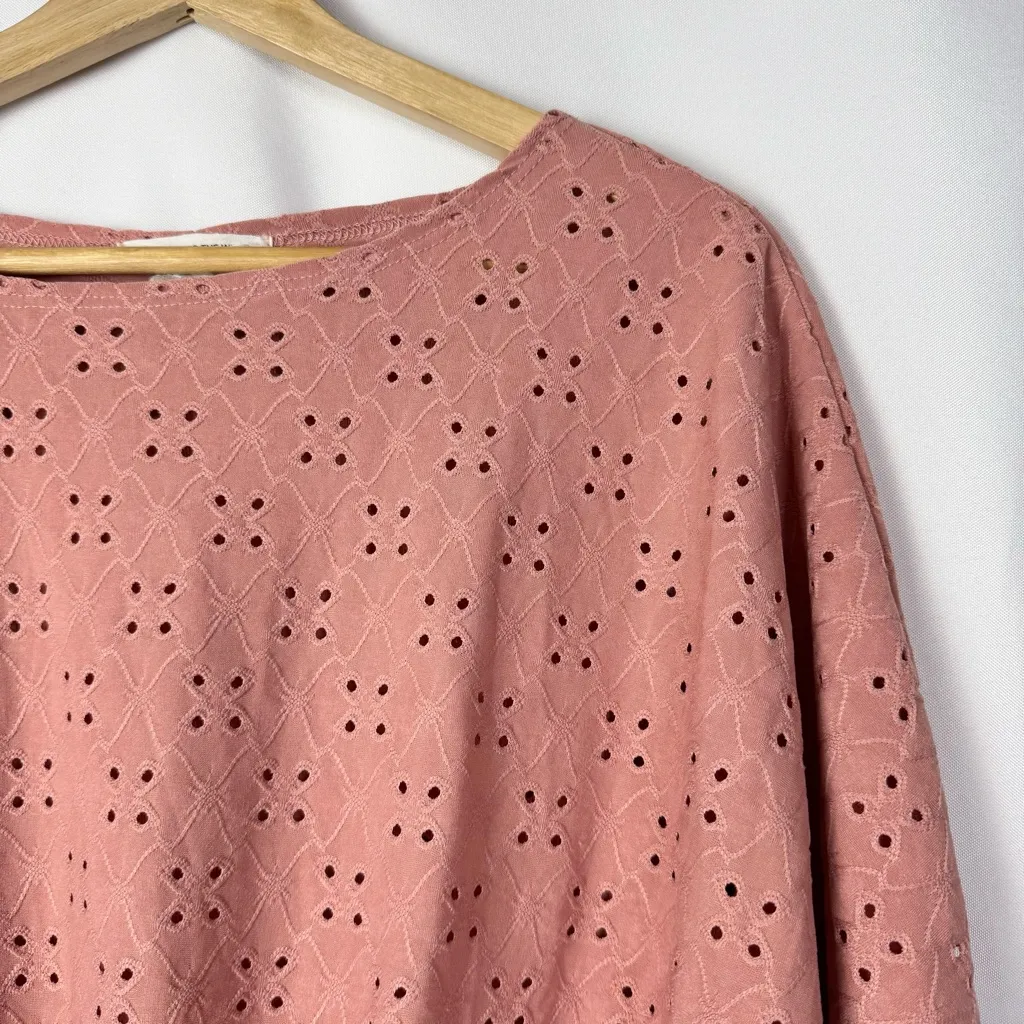 Caution to the Wind Light Mauve Pink Eyelet Tie Front Short Sleeve S - Image 3