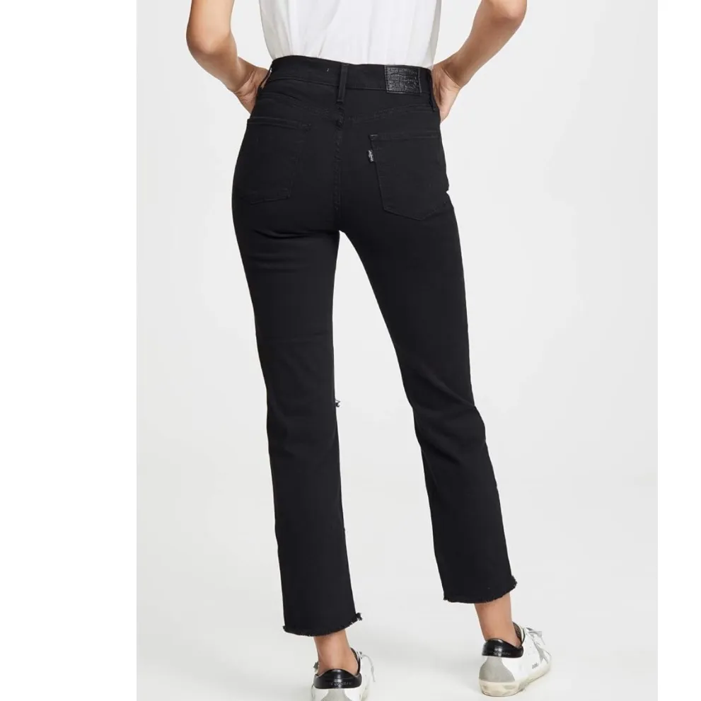 $98 Levi's Women's Premium 724 High Rise Straight Crop Jeans - Size 28 - Black - Image 2