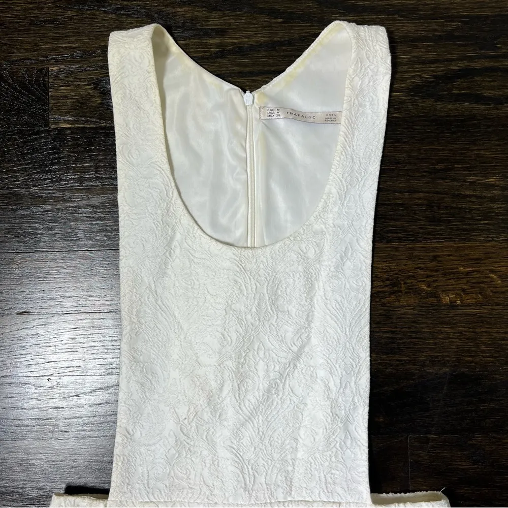 Zara White Textured Back Zip Dress - Image 2
