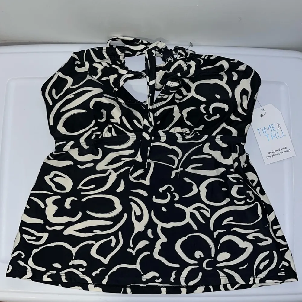 Time and Tru Keyhole Halter Swim Tankini Top Women’s S 4-6 NWT Black White - Image 3