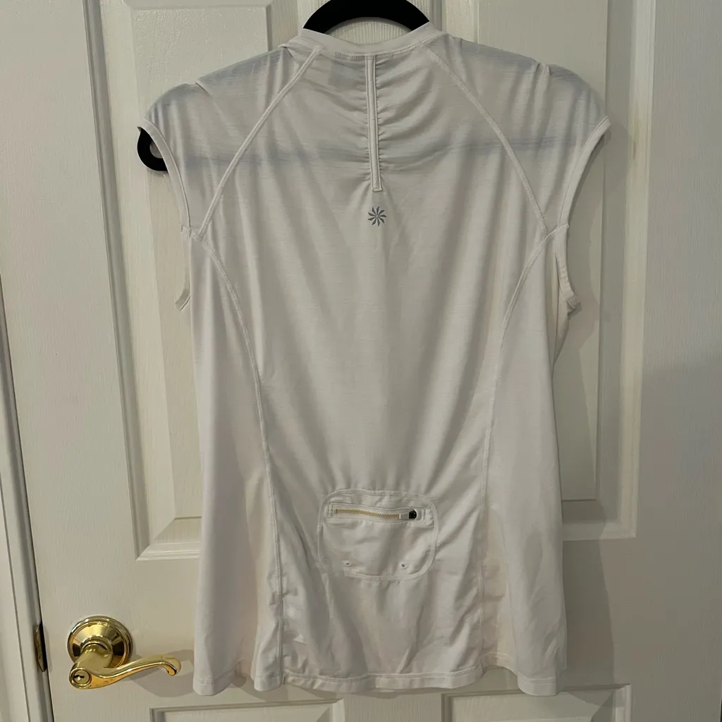 Athleta Women's White Top - Image 4