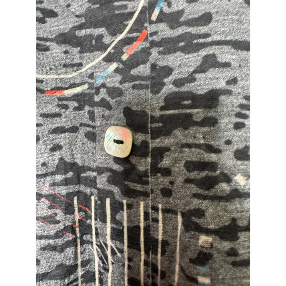 Jess & Jane Size Medium Signal and Noise Button - Image 5