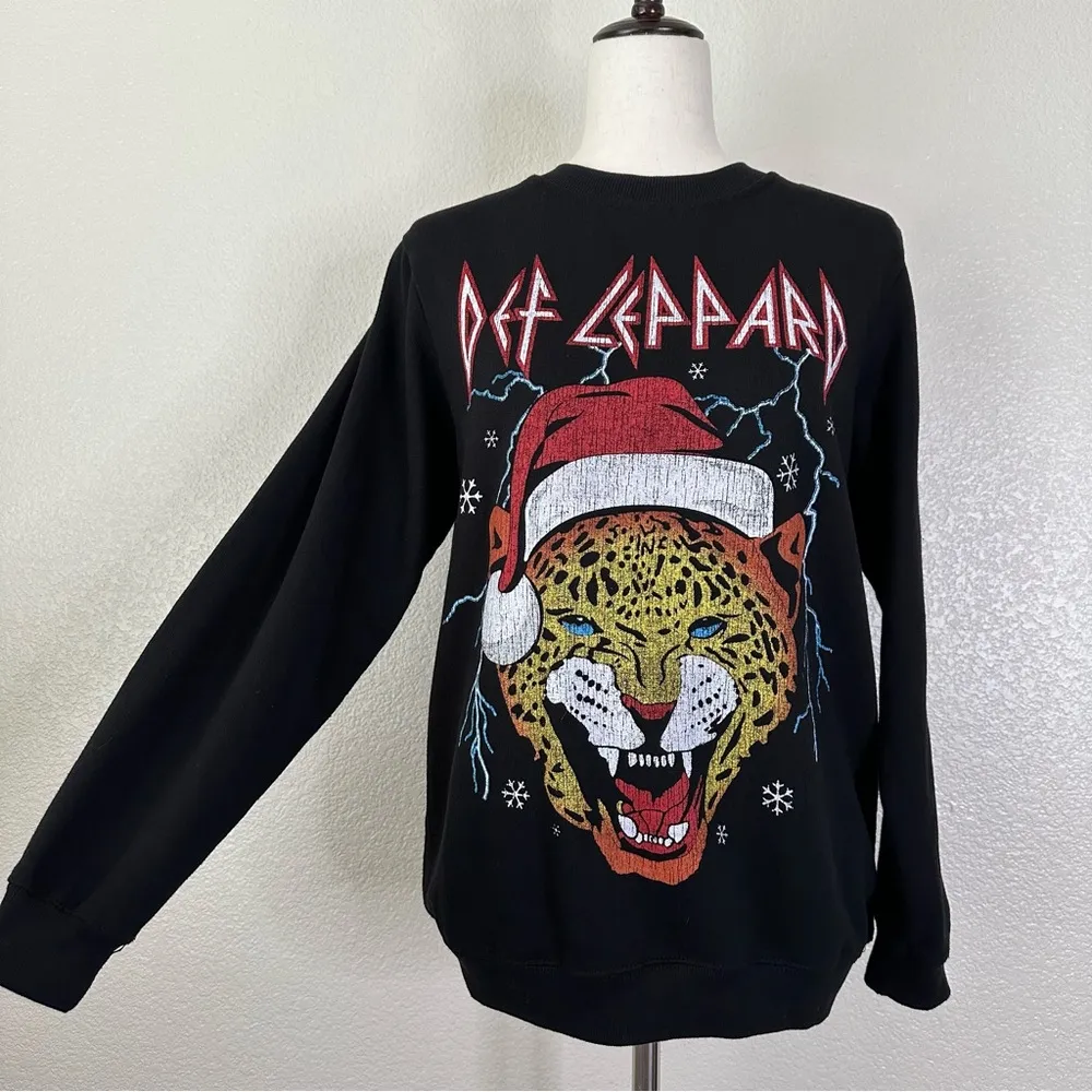 Def Leppard Women's Crewneck Christmas Holiday Graphic Sweatshirt, Sz Large - Image 3