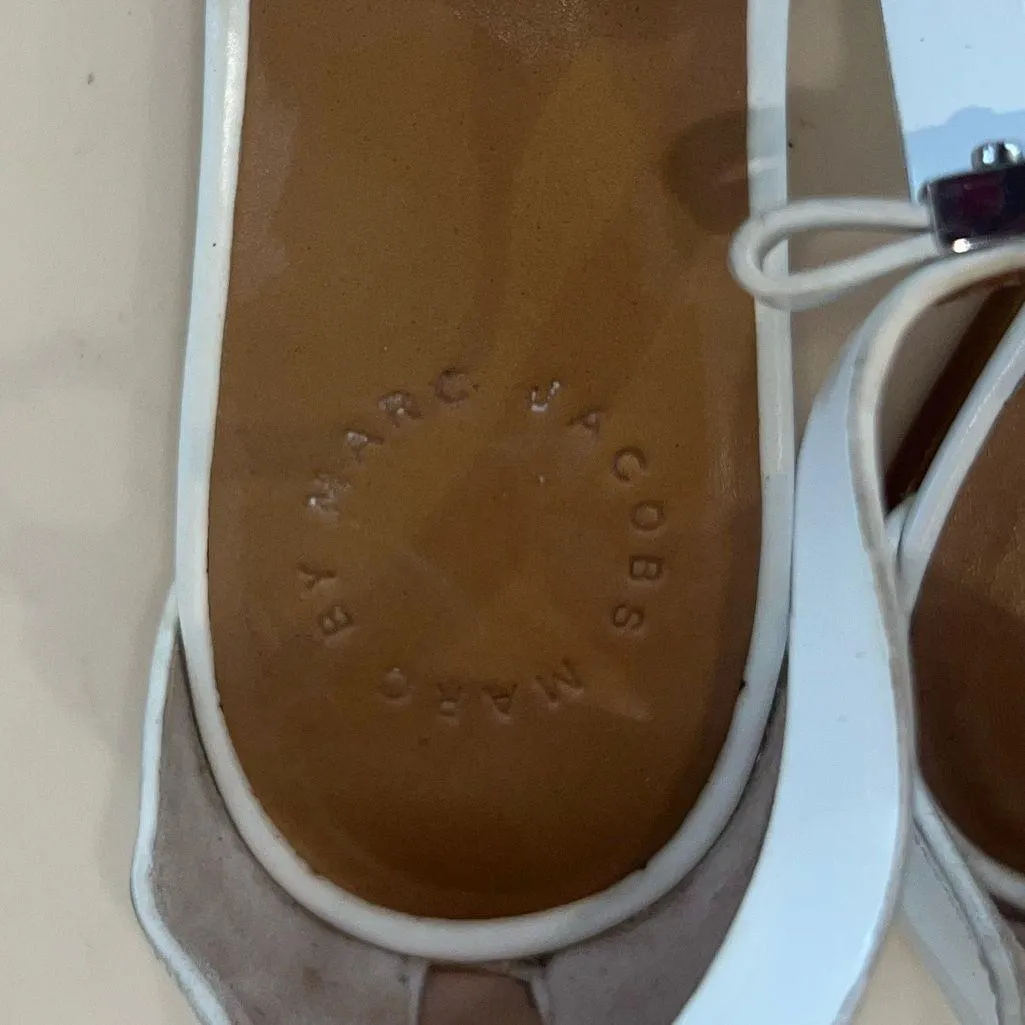 Marc Jacobs Elegant White Sandals size 39 - Image 4