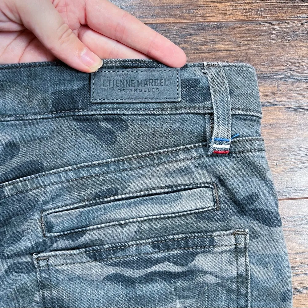 Etienne Marcel • Camo Moto Skinny Jeans red zipper pockets hem olive green Size 27 - Image 12