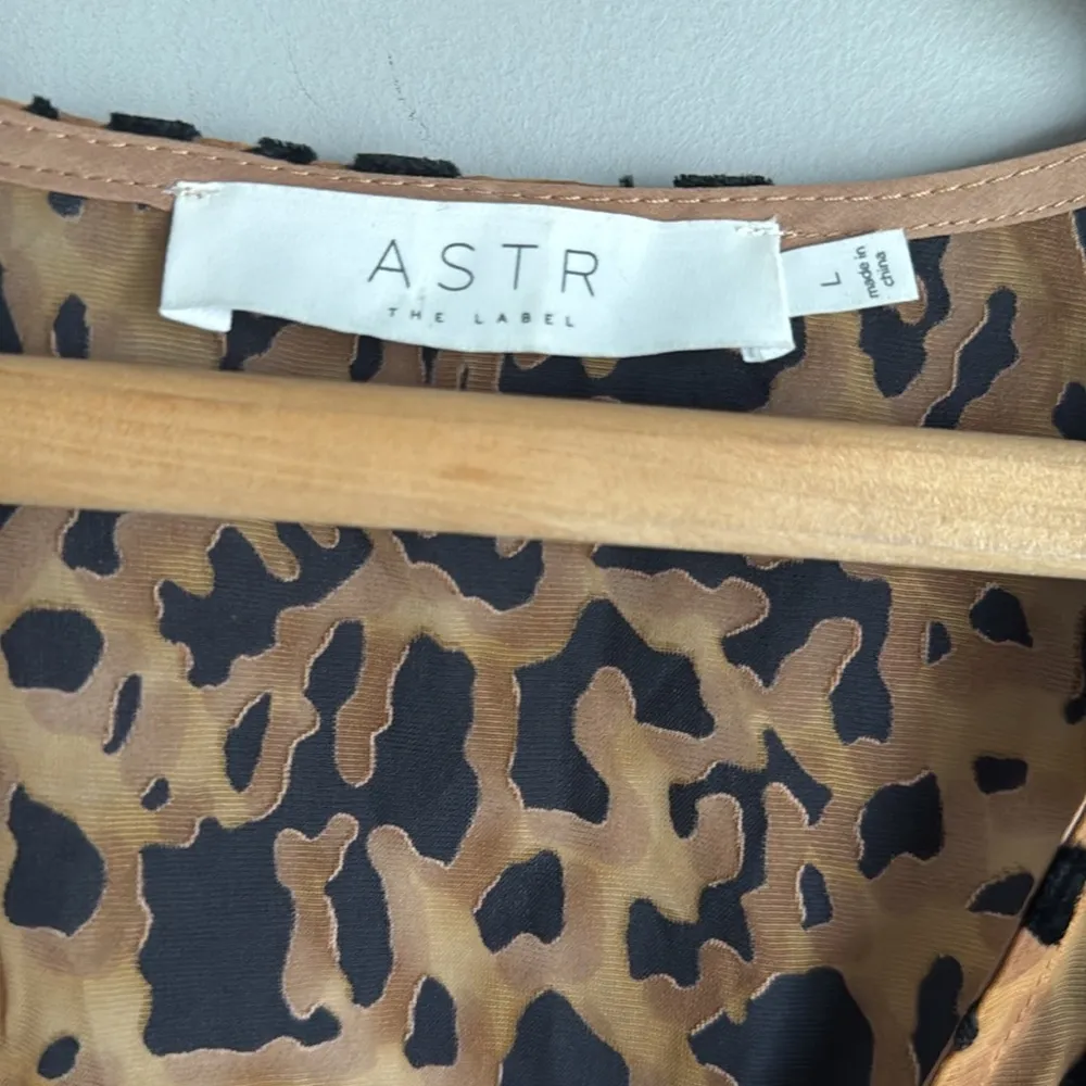 NEW ASTR The Label Nikita Burnout Leopard Print Ruched Mini Dress Large - Image 8