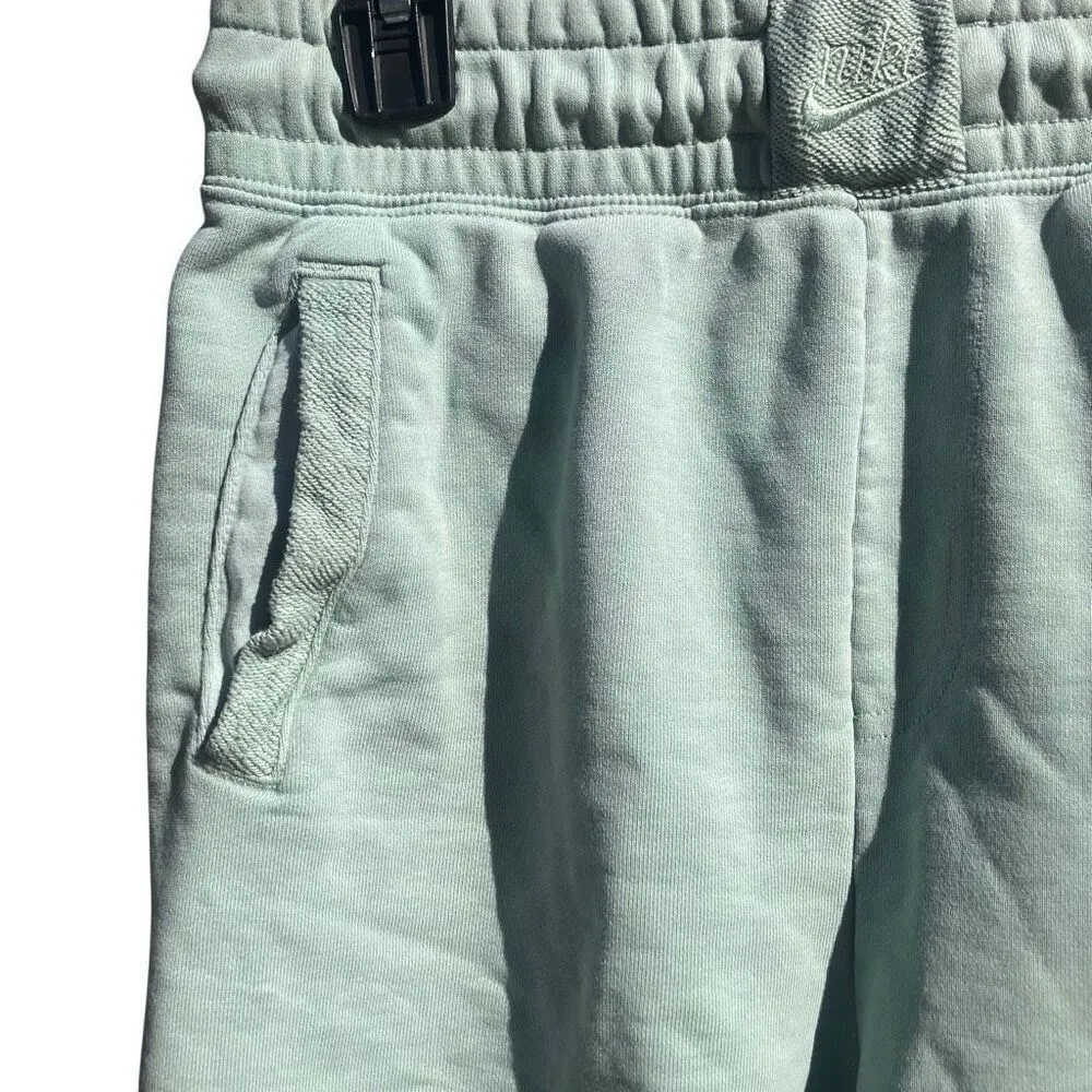 Nike mint green high rise sweatshorts women’s small 5” inseam  #730 - Image 4