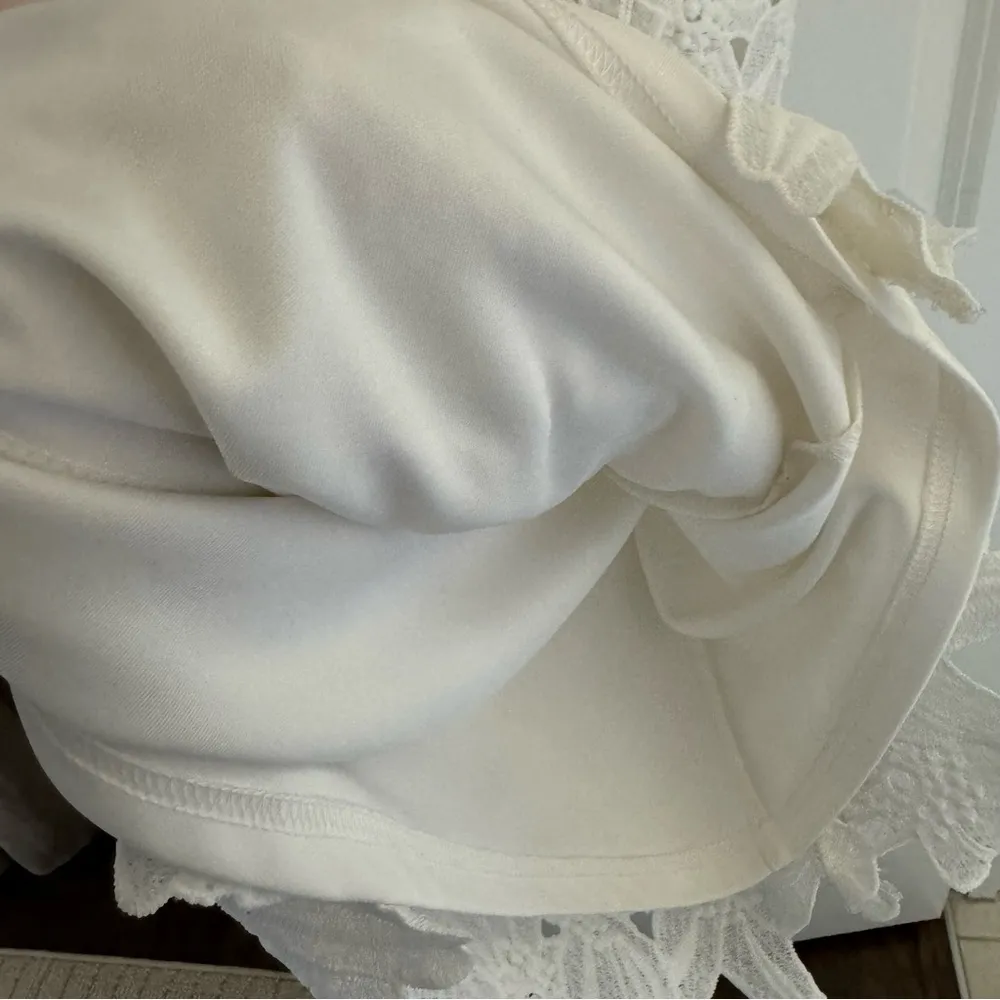 Worn Once! ASTR White Lace Floral Sleeveless Mini Dress | M - Image 11