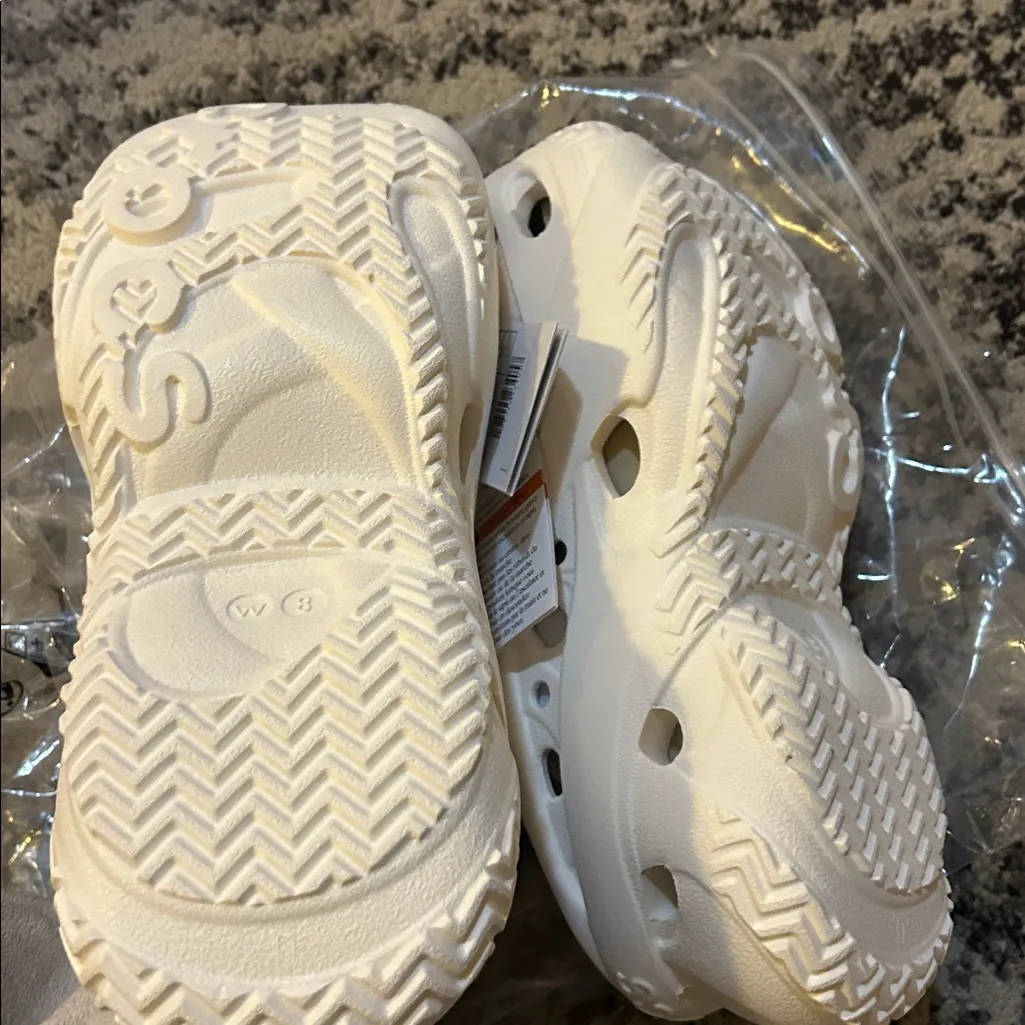 Crocs Caged Clog Chalk Women size 8 - Image 5