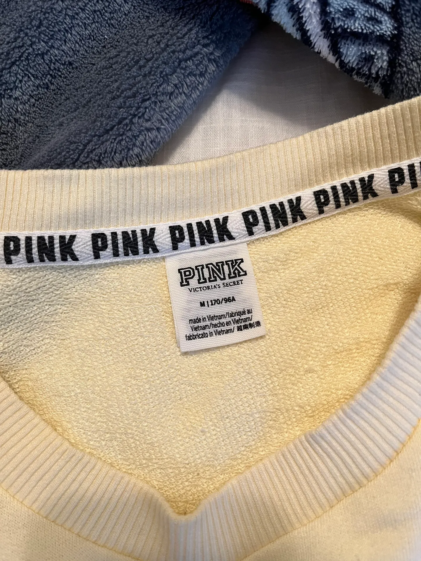 crewneck sweatshirt  - Image 6