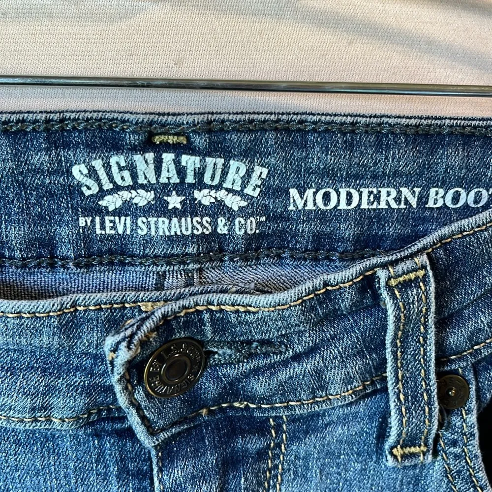 Levis Modern Bootcut Signature Levi Strauss Womens 12 Waist 31 Length 32 - Image 3