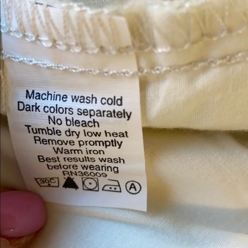 Calvin Klein Women’s Jr. Flat Front Cotton Shorts - Image 10