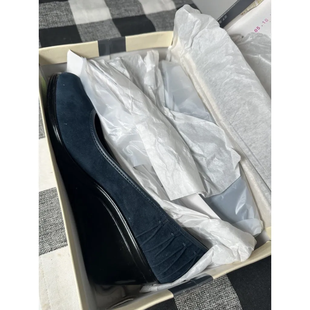 New Size 8 M Kate Ann Leah Mid Wedge Pump Comfort Shoe Pleated Suede Blue - Image 3