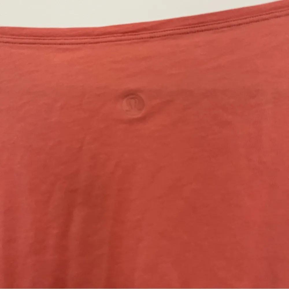 Lululemon Tee - Image 4