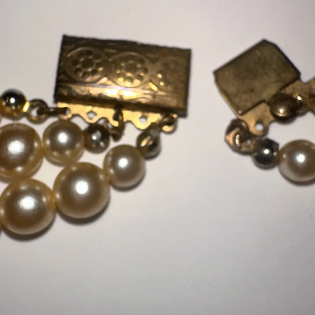 SPHINX 1960s Faux Pearl Cameo Statement Choker - Image 3