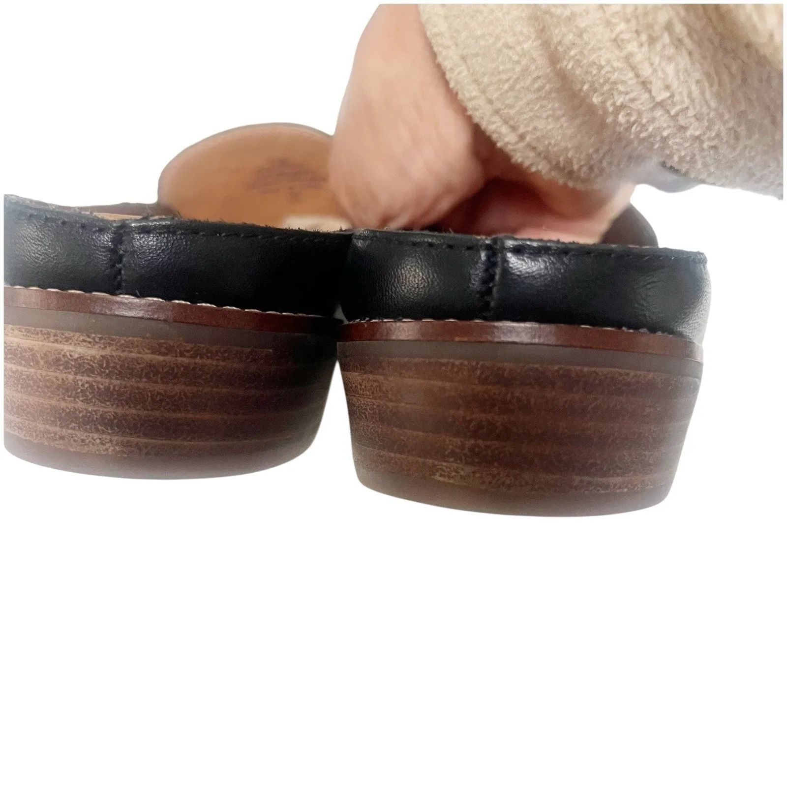 Earth Shoes Everett Women’s Tassel Mule Black Size 8.5 Classic Preppy - Image 3