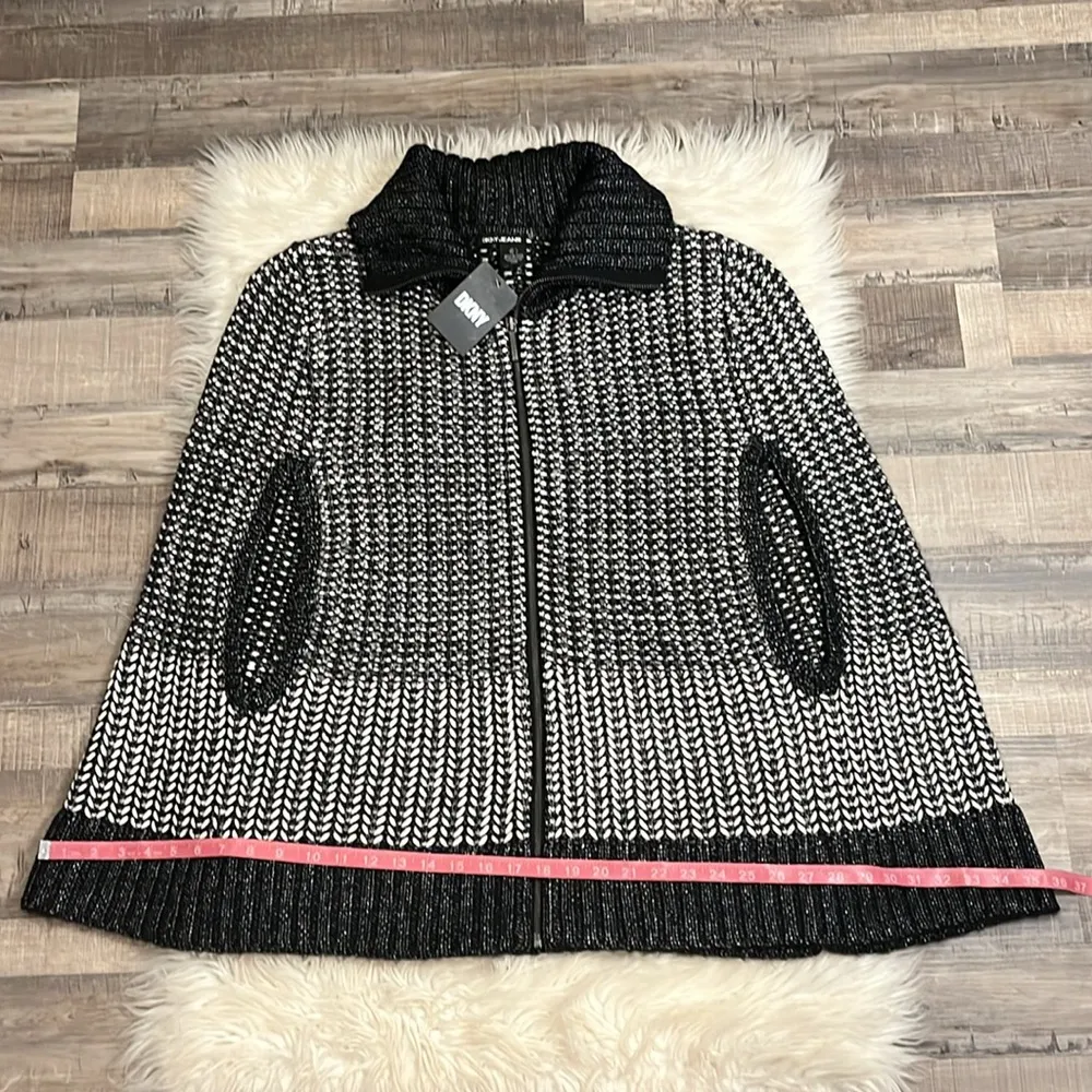 NWT DKNY Jeans sweater cape poncho chunky knit with subtle metallic L - Image 8