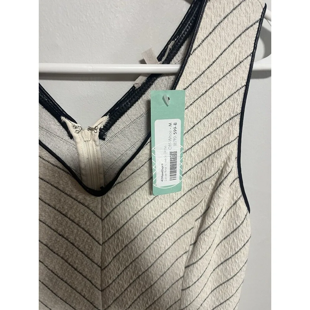 41 Hawthorn NWT Size Medium Dress - Image 3