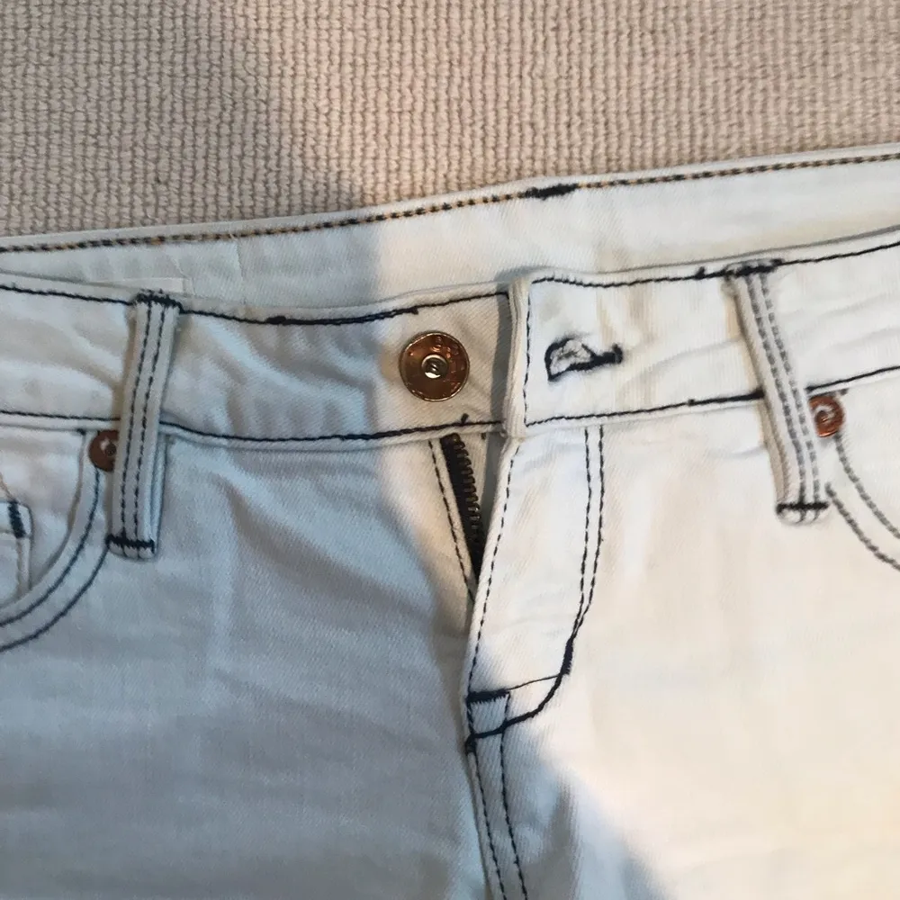 Billabong light wash jean shorts  - Image 2