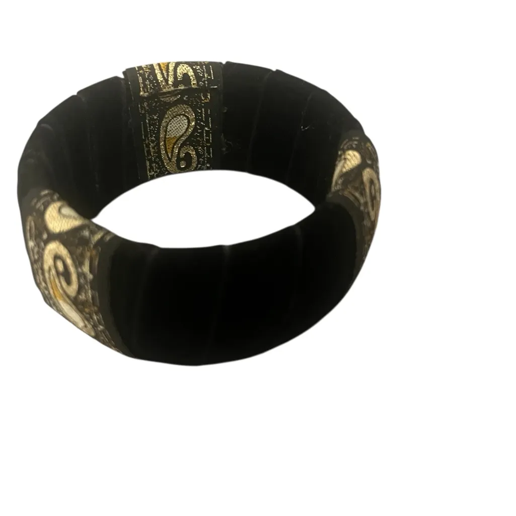 Vintage Black Velvet Bracelet w/Metallic Gold Fabric Wrap - Image 2
