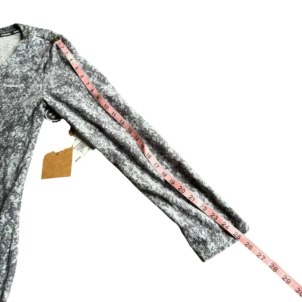 NWT- Avalanche Women's Snakeskin Waffle Knit Thermal Pajama Set- Size XL - Image 8