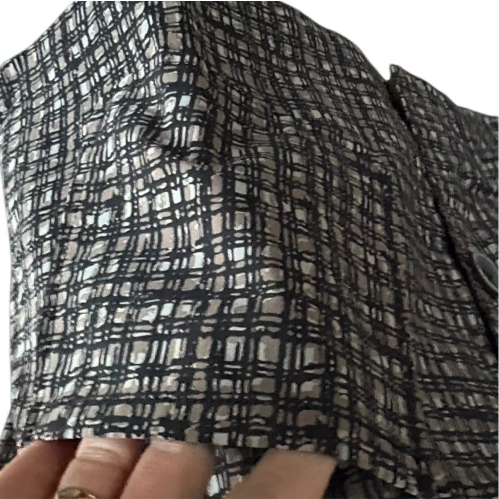 EUC Habitat Power Stretch Swing
Jacket Top Size Large - Image 7