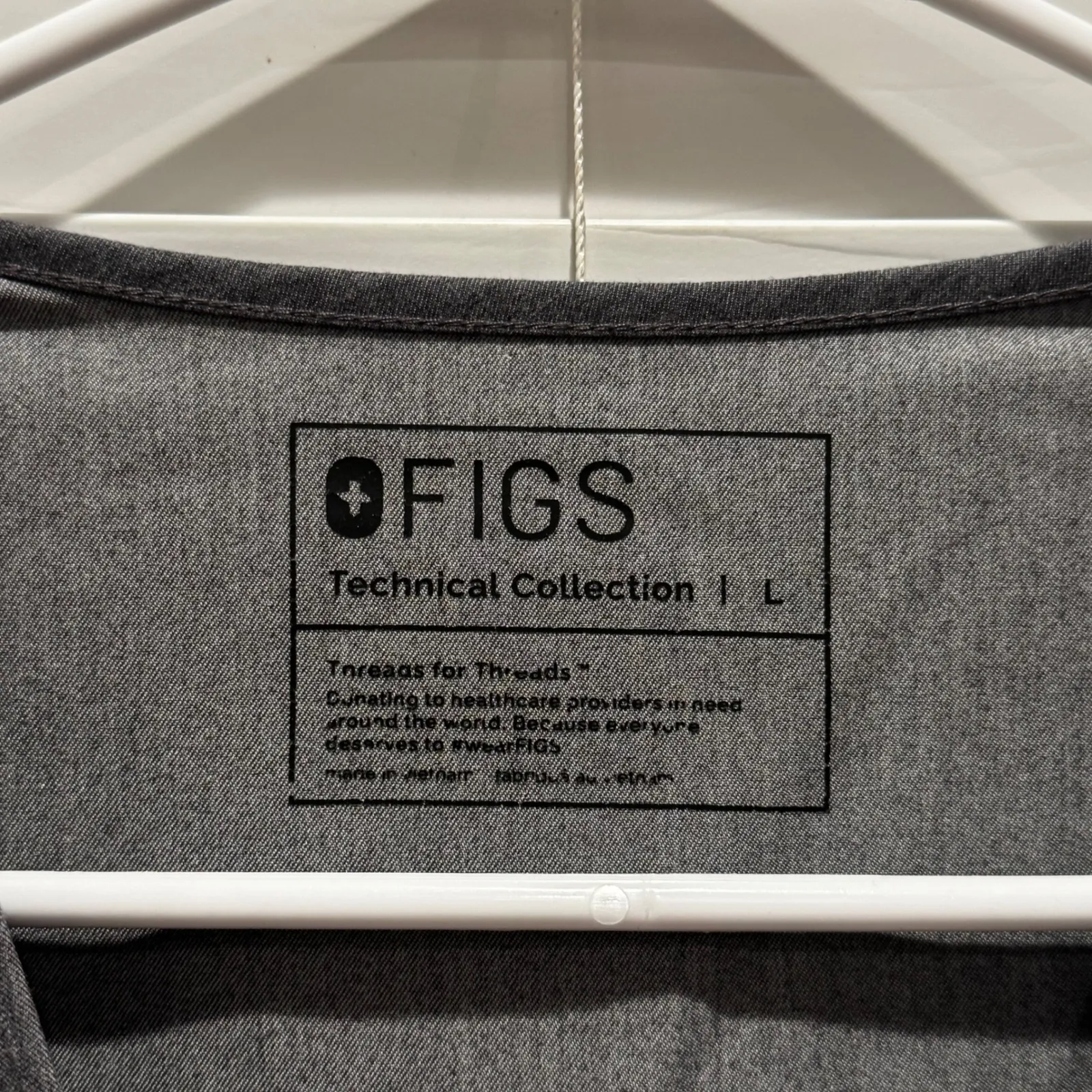 Lot of 2 FIGS Technical Scrub Top Charcoal Gray V-Neck Short Sleeve Size L - Image 7