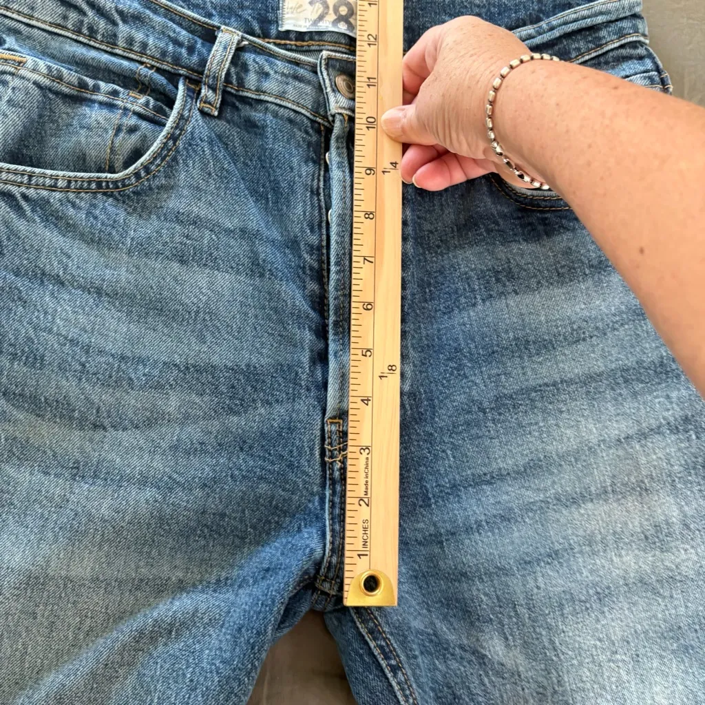 Free People Button Fly Boot Cut Jeans. Size 28. - Image 10