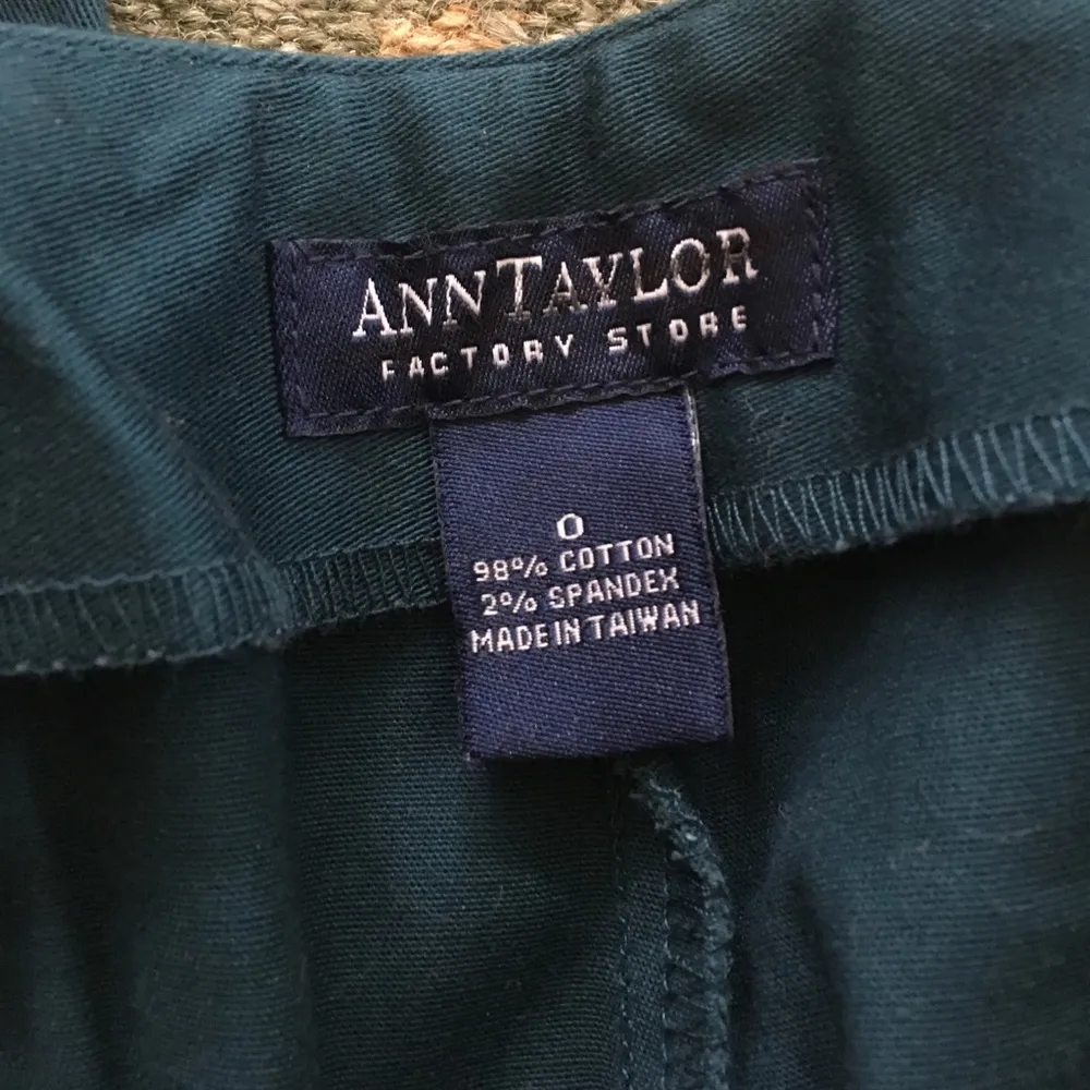 ♥️Ann tylor teal capris - Image 2