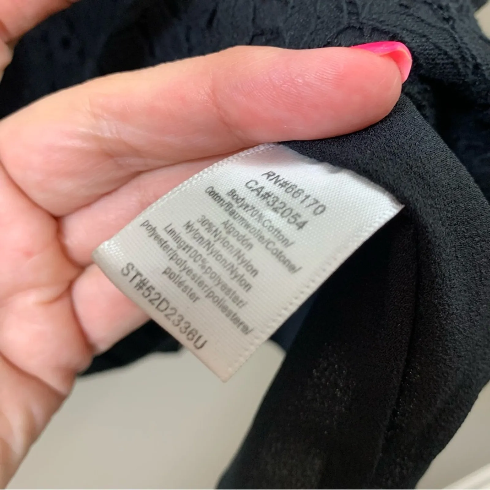 Kimichi Blue Lace Scallop Sleeveless Black Dress - Image 8