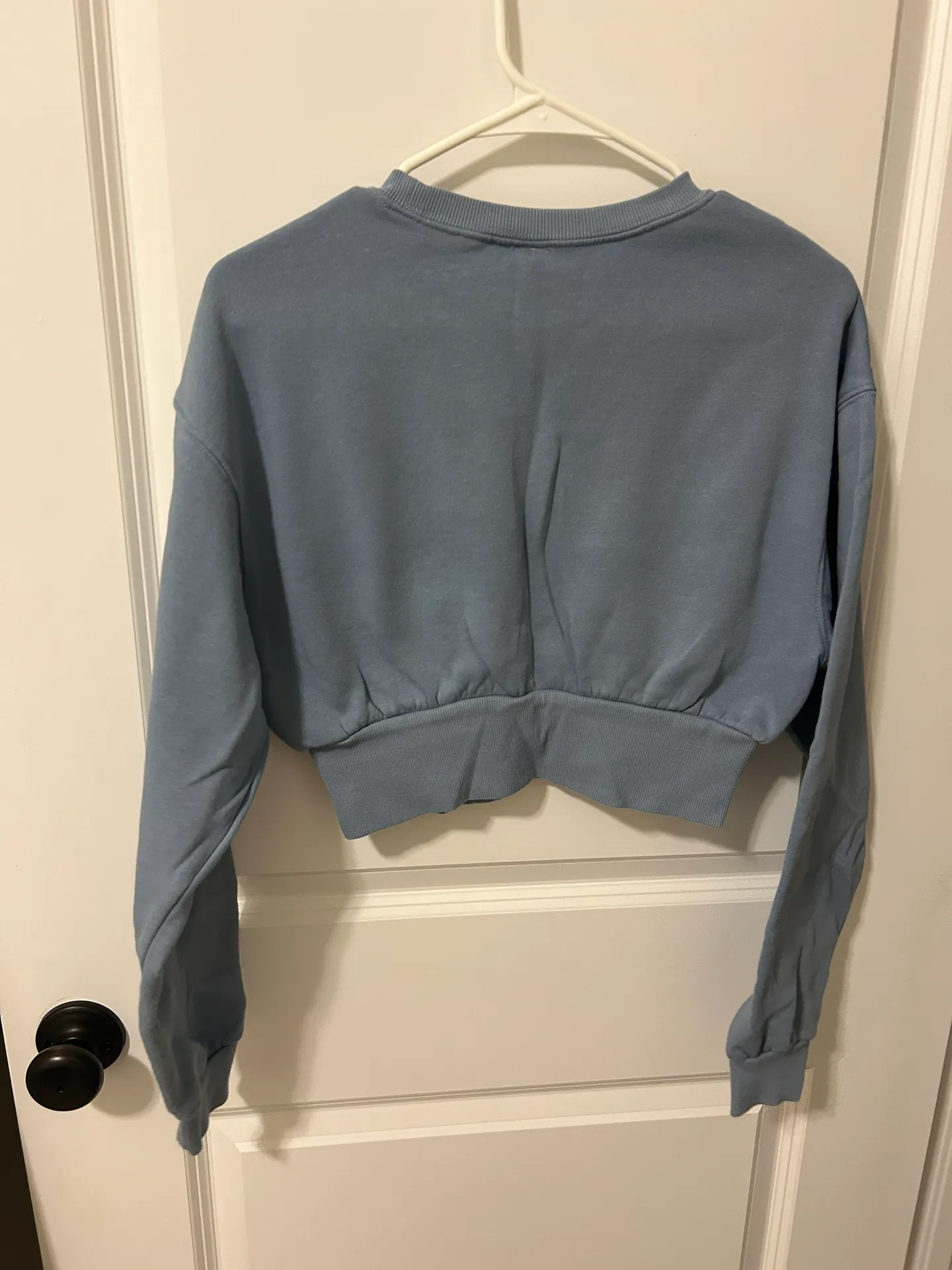 Divided Cropped Sweater Size m - Image 2