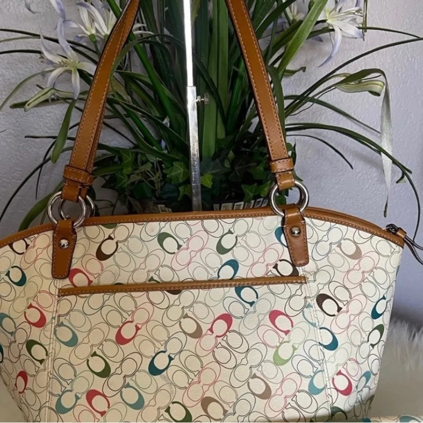 Coach Chelsea Leah Tote Bag - Image 3