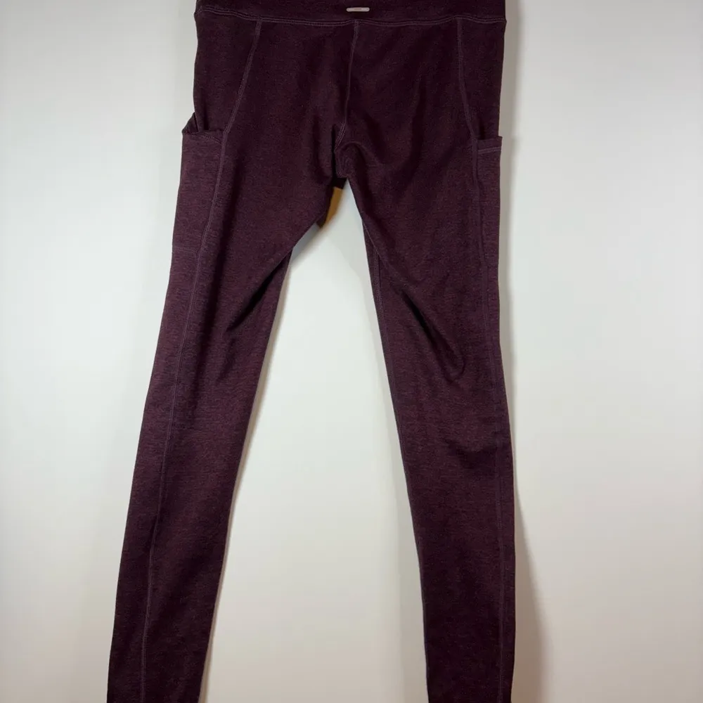 Woman’s Aerie Maroon Active Leggings With Side Pockets M - Image 5