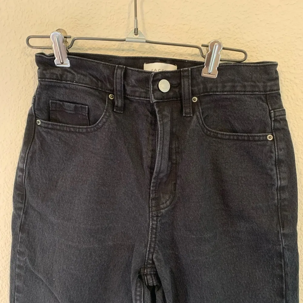 Pacsun black frayed edge high rise straight jeans size 24 grunge moto concert - Image 2