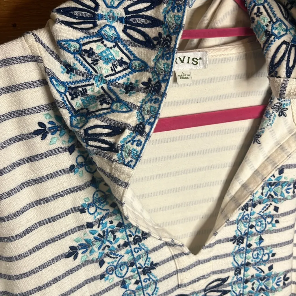 Orvis Embroidered V Neck Hooded Coverup Tunic Aztec Floral Wide Sleeve - Image 3