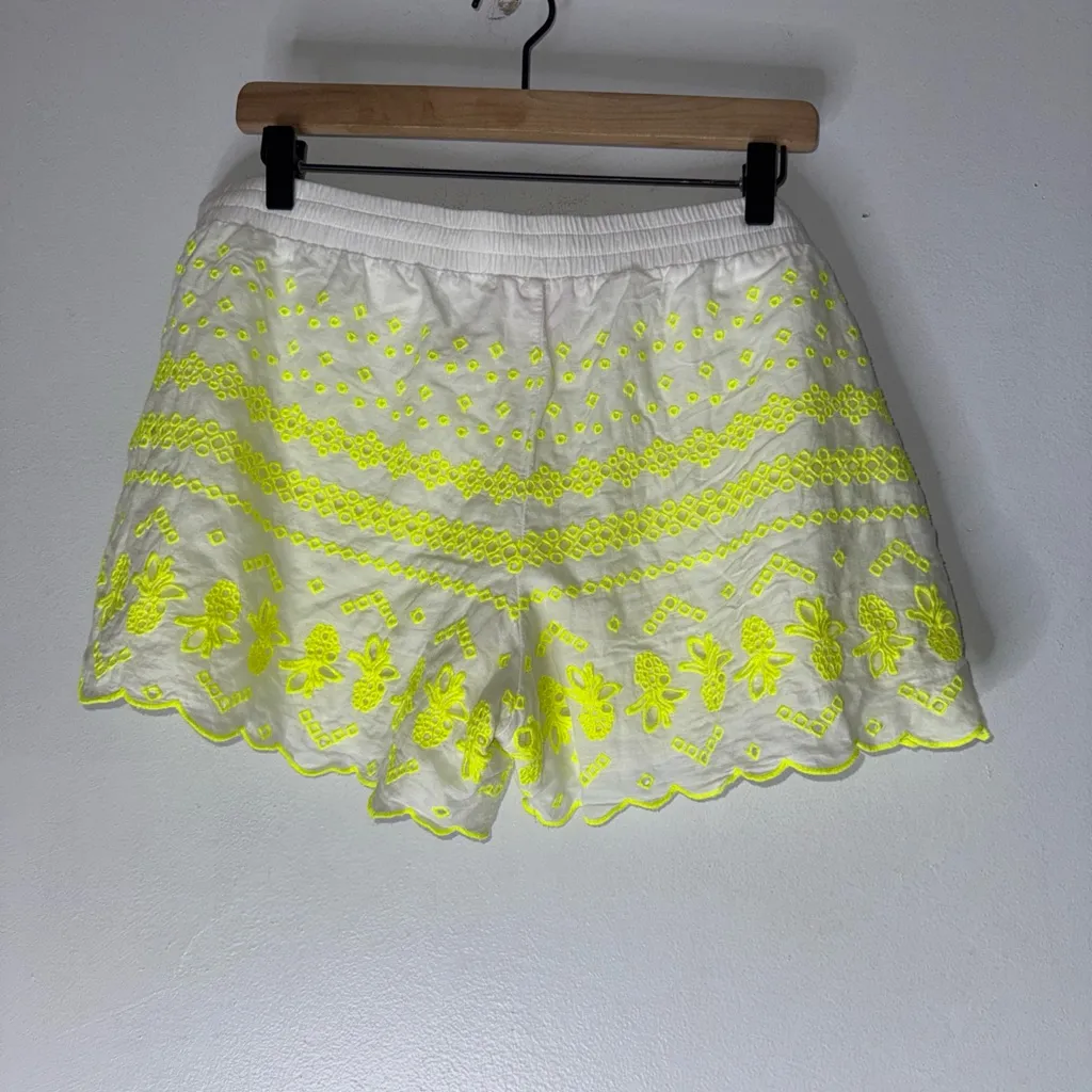 Lilly Pulitzer Bay Breeze Pineapple Eyelet Shorts Resort White Loro Green Neon‎ - Image 2