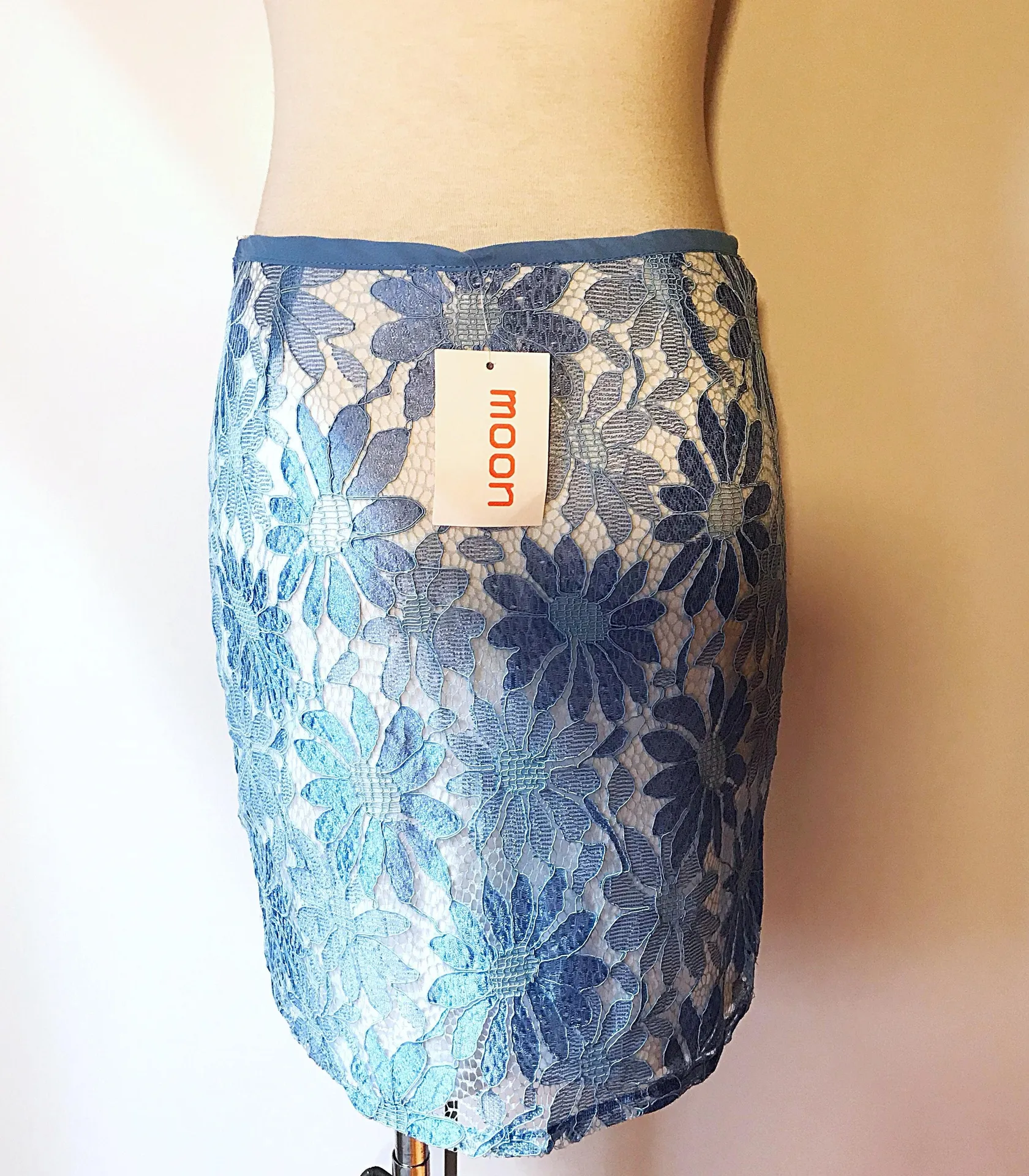 Lace Blue Pencil Skirt - Image 2