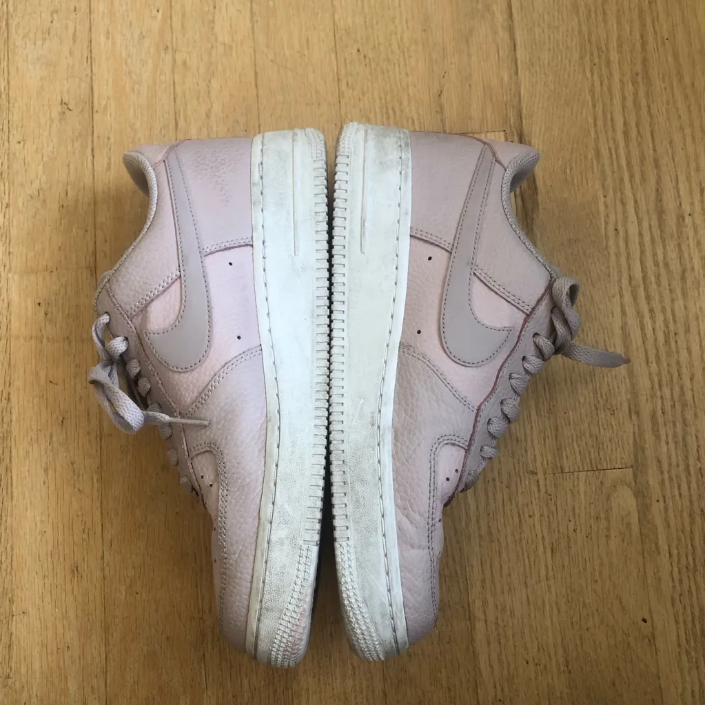 Nike pink Air Force 1’s 07 low essential platinum violet size 9 - Image 3
