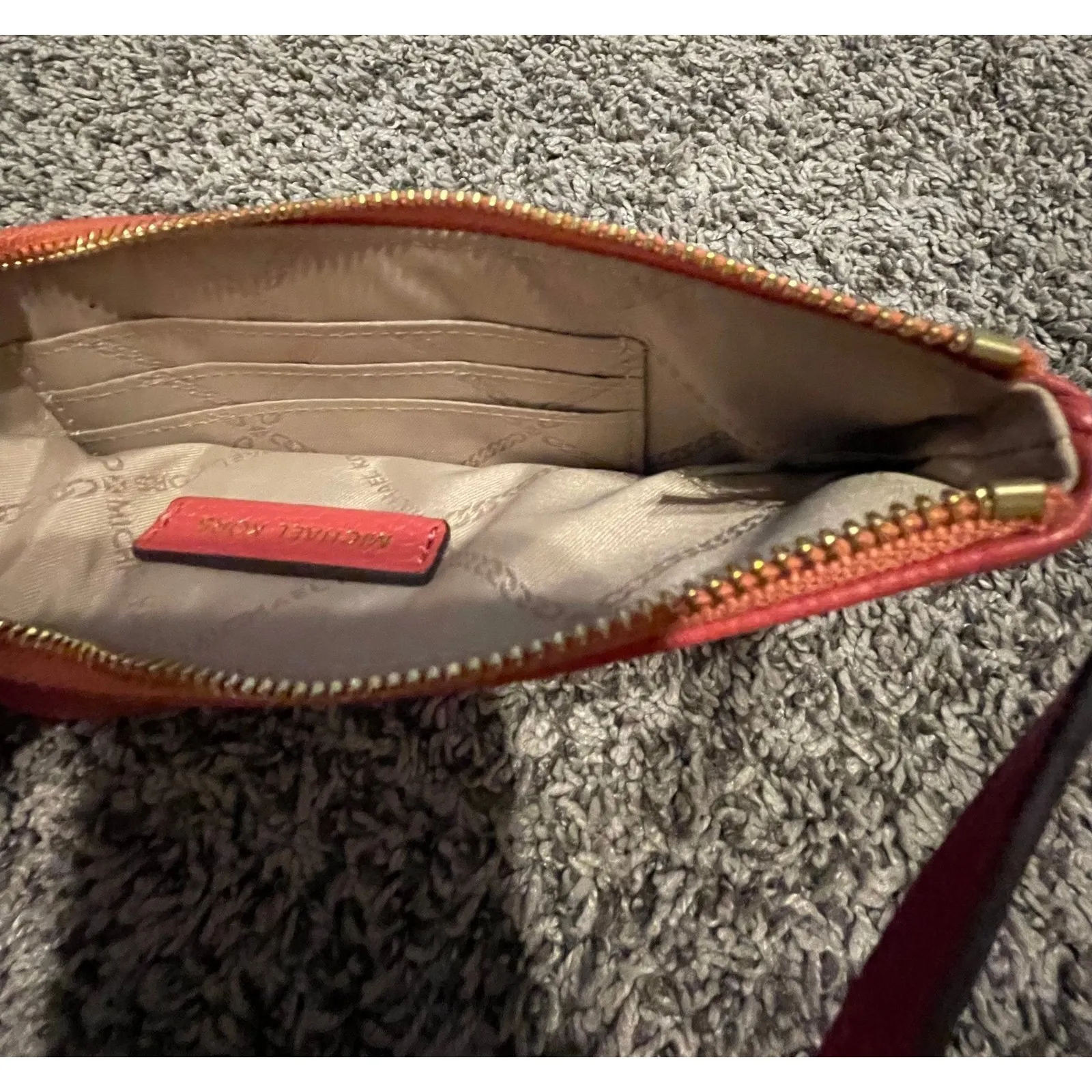 Michael Kors Pebble Leather Jet Set Wristlet Pink - Image 5