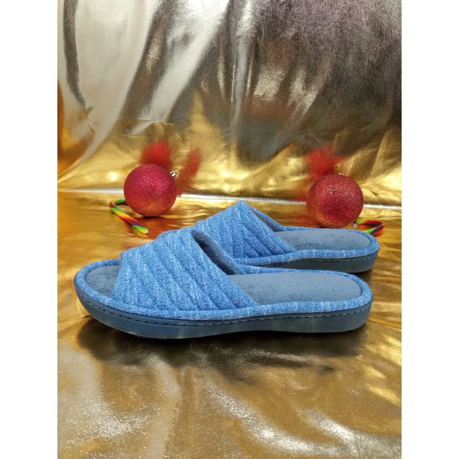 ISOTONER Womens Blue Gray Slippers Size 6.5-7 - Image 4