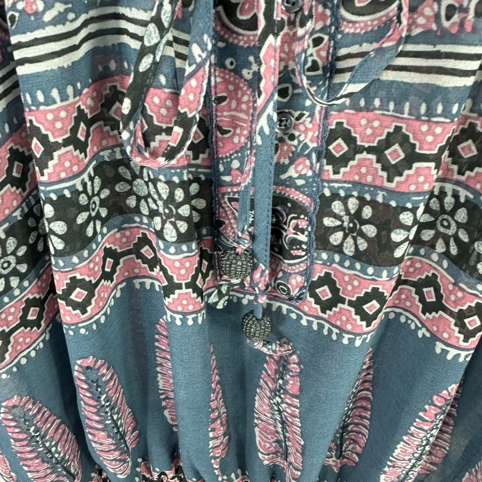 American Eagle Top M Blue Pink Boho Paisley Peasant Blouse Ruffle Hem‎ Festival - Image 3