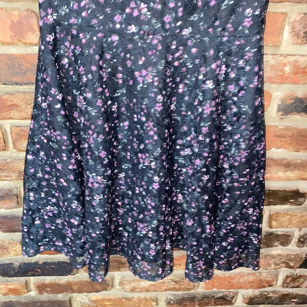 My Michelle Black Floral Short Sleeve Pleated A-Line Mini Dress Junior's Size 11 - Image 3