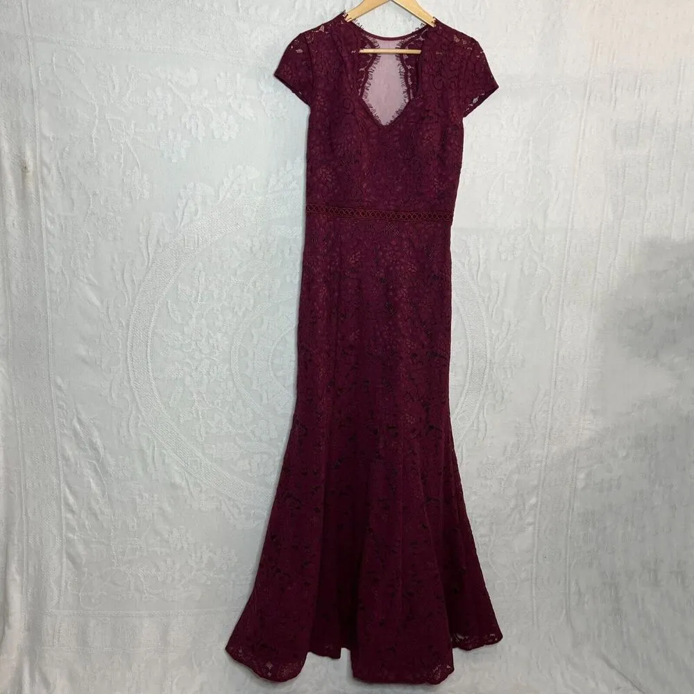 JS Collections Lace Mermaid Dress - Image 4