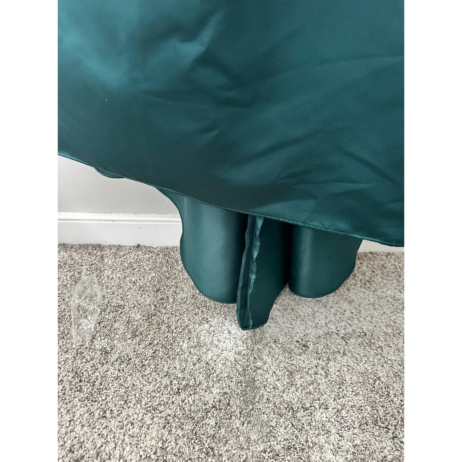 Bill Levkoff Emerald Green Satin Formal Gown Bridesmaid Dress Size 2‎ - Image 3