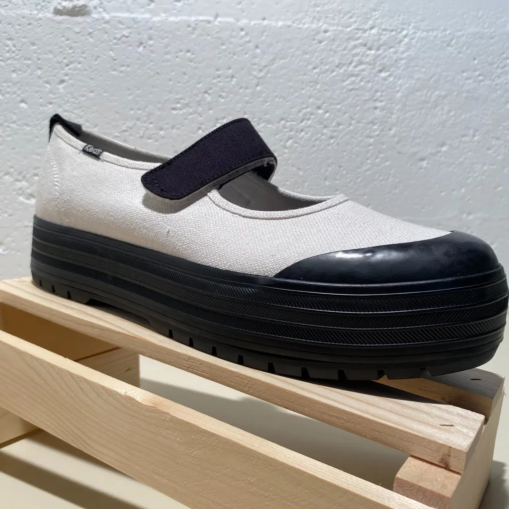 Keds Black and White Flats - Image 5