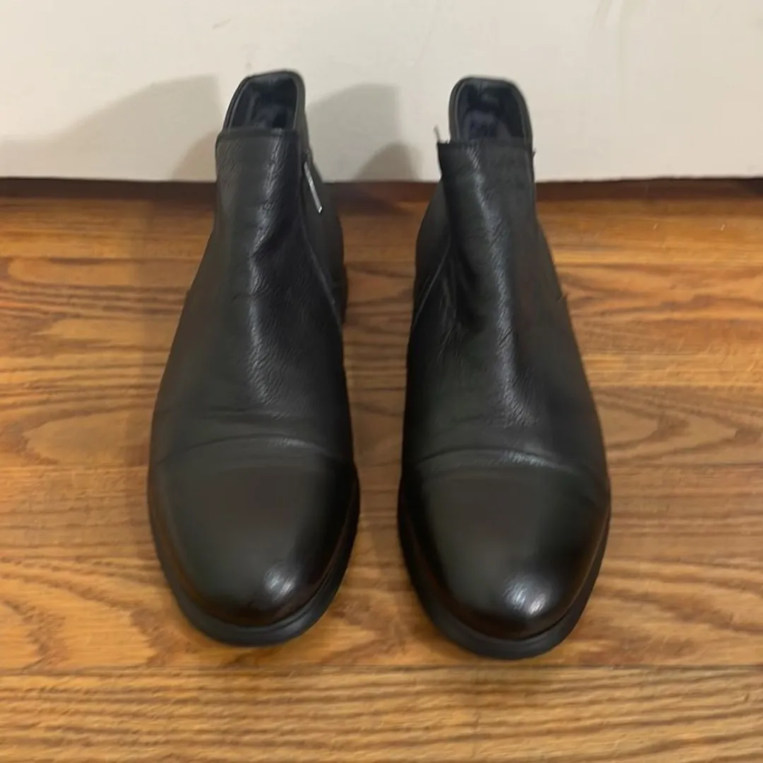 Baldinini Black Leather Faux Fur Lined Side Zip Ankle Boots Women's Size 42 - Image 3