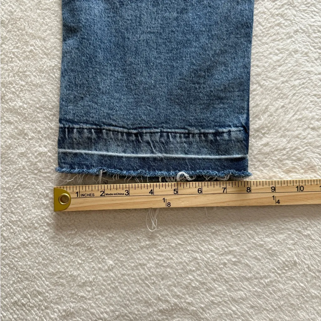 Gap Light Blue Mid-Rise 90's Loose Vintage Style Jeans Women's Size 8s 29 Waist - Image 13